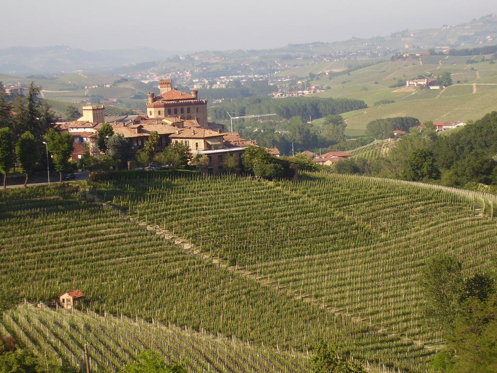 Agriturismo Il Ciabot Villa Barolo Exterior photo